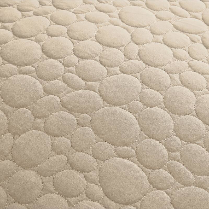 Southshore Fine Linens 3-peice Solid Pebbles Quilt and Sham Set