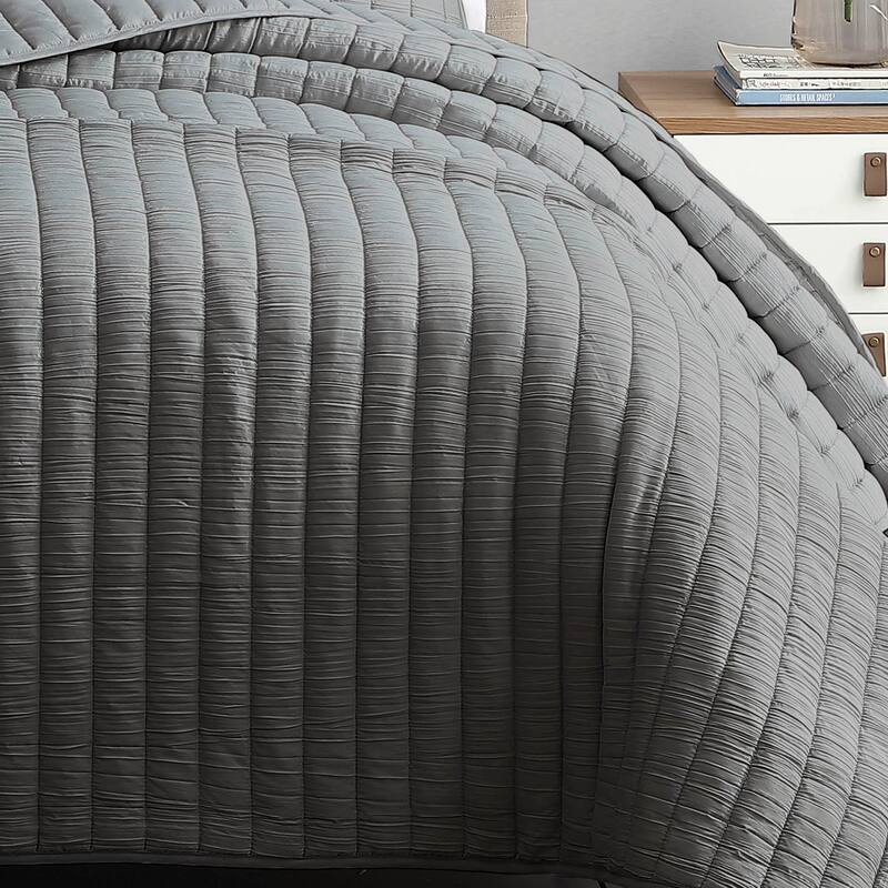 Riverbrook Home Moonstone 3 Piece Quilt Set