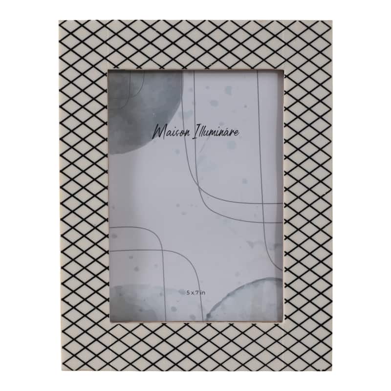 Resin Modern Picture Frame Geometric Design and Textured Detailing