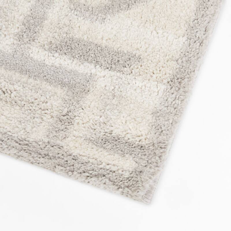 Eos Modern Trellis Area Rug