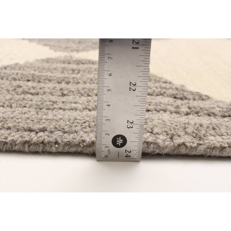 ECARPETGALLERY Hand Tufted Timeless Cream Wool Rug - 5'0 x 7'10