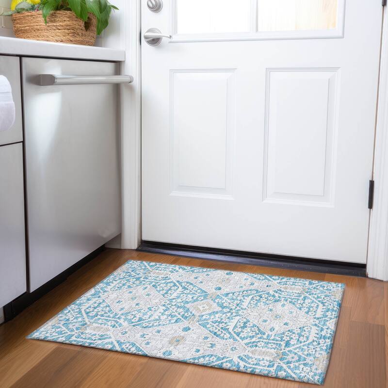 Machine Washable Indoor/ Outdoor Chantille Traditional Medallion Rug
