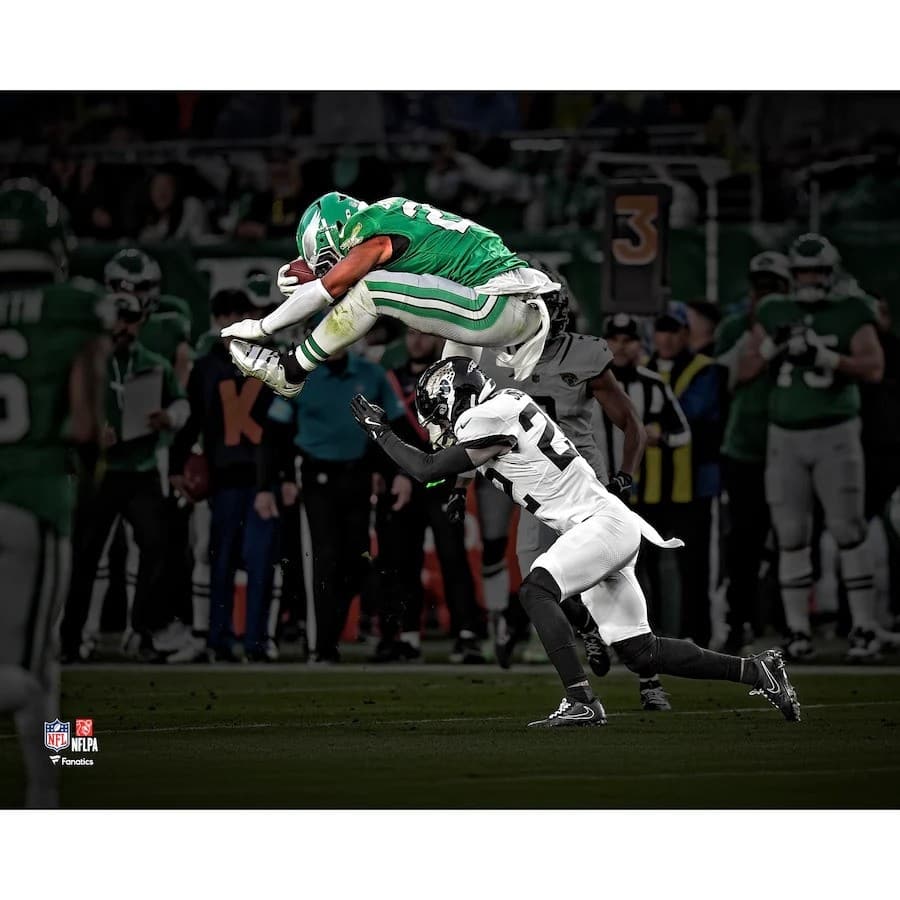Saquon Barkley Philadelphia Eagles Unsigned Fanatics Authentic Reverse Hurdle 16x20 Photo - 16" x 20"