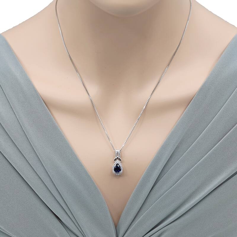 1.5 ct Blue Sapphire Pendant in Sterling Silver