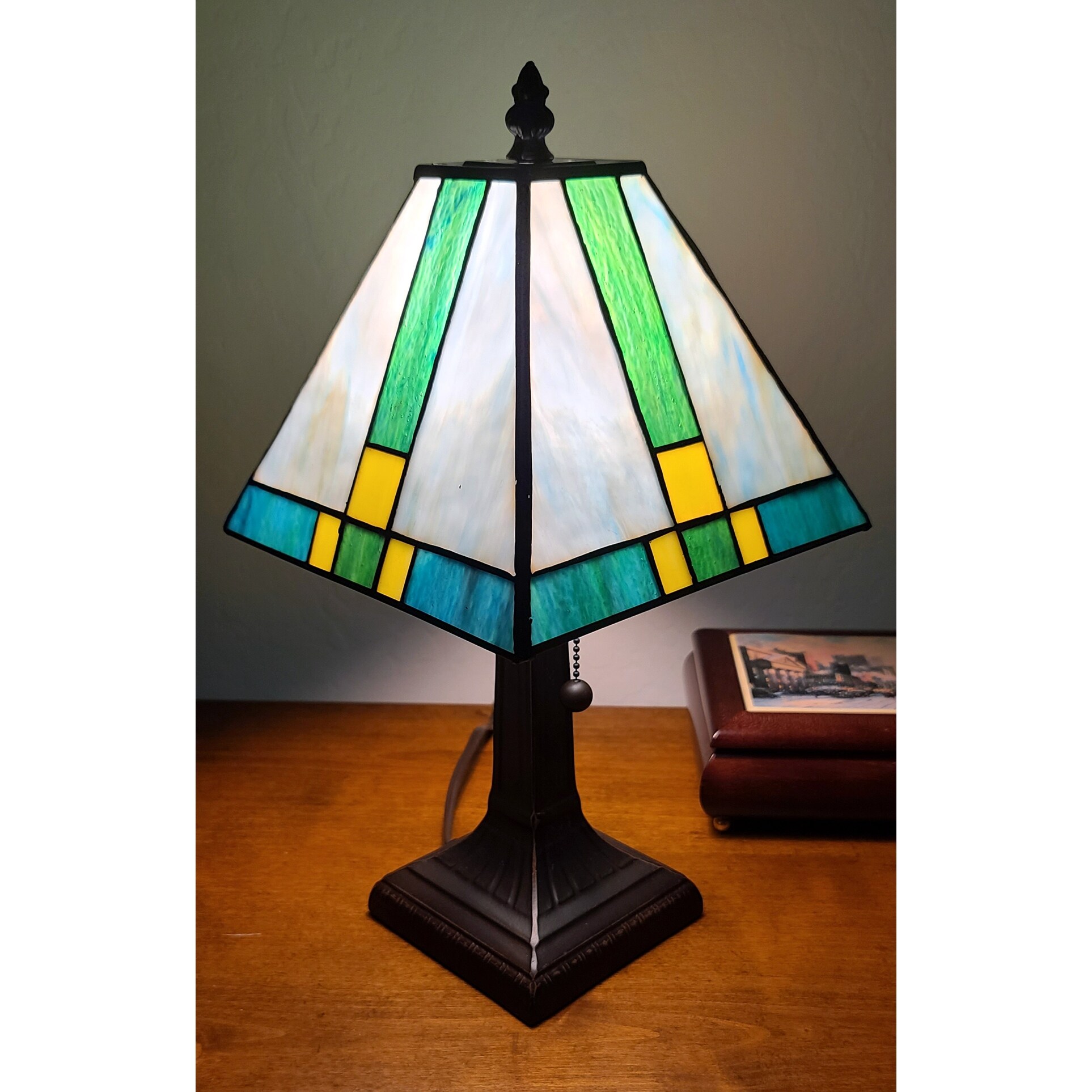 tiffany style bankers lamp