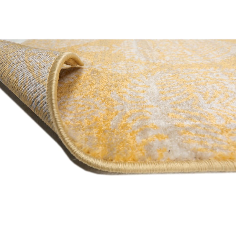 Gold Polypropylene Gabi Traditional Area Rug