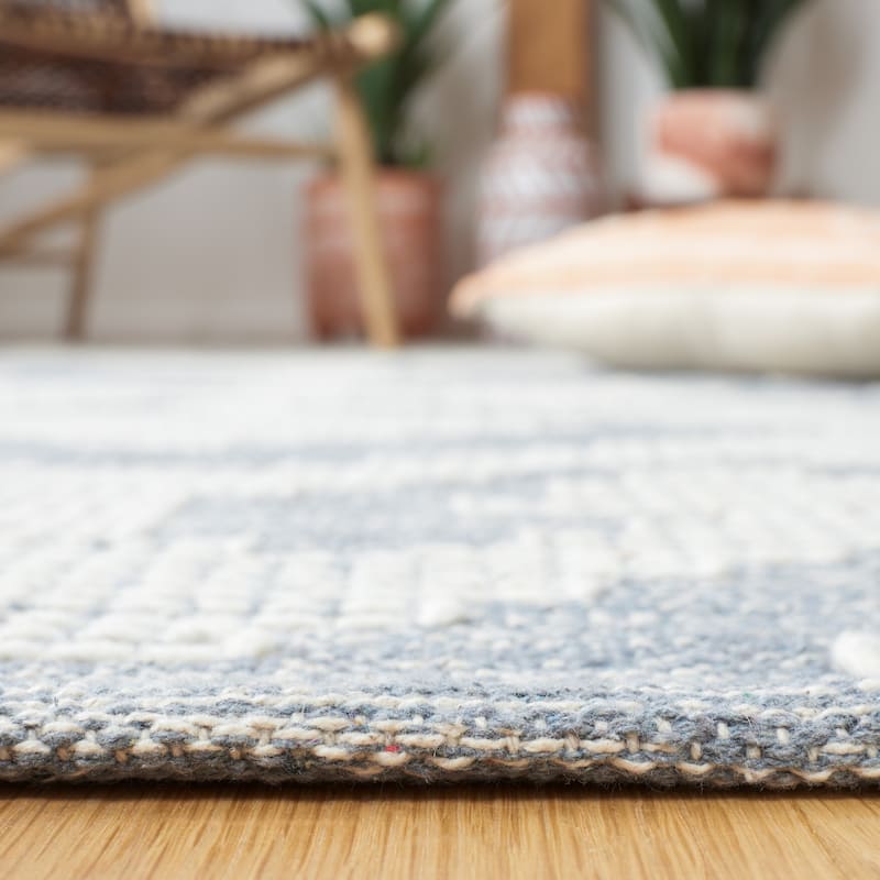 SAFAVIEH Handmade Kilim Scholpan Cotton & Wool Rug