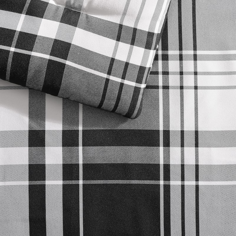 Eddie Bauer Saddle Mountain Plaid Black Reversible Comforter Set
