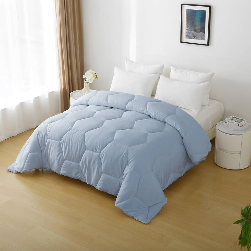 Better Style Home Oversized Microfiber Honeycomb Comforter Insert