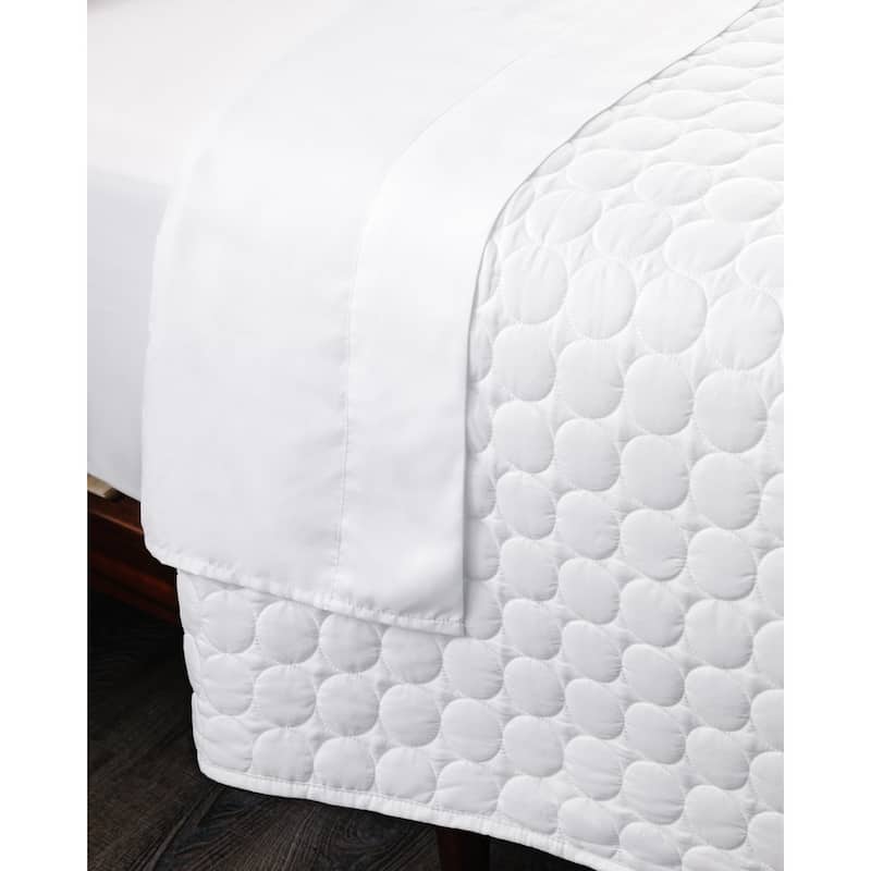 Vilano Ultra-Soft Lightweight 3-piece Quilt and Sham Set