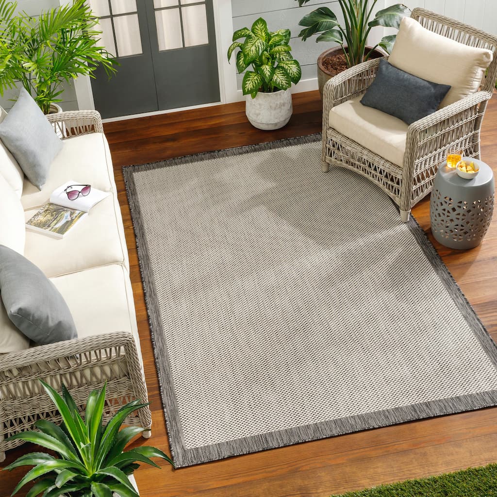Ravello Classic Border Indoor/ Outdoor Area Rug