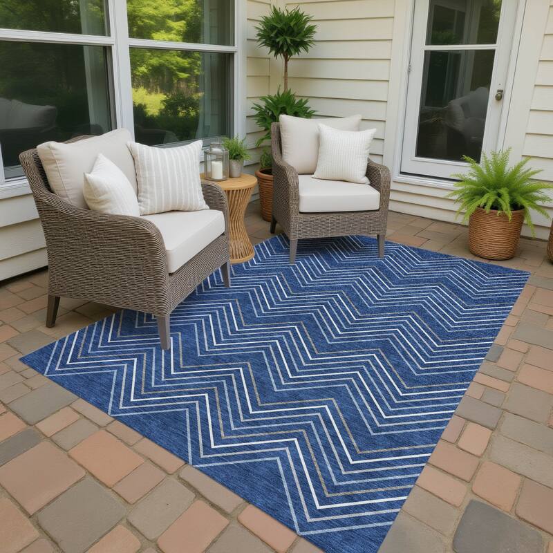 Machine Washable Indoor/ Outdoor Modern Chevron Chantille Rug - Navy - 8' x 10'
