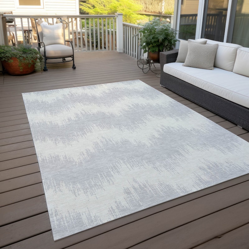 Machine Washable Indoor/ Outdoor Chantille Chevron Modern Rug - Silver - 9' x 12'