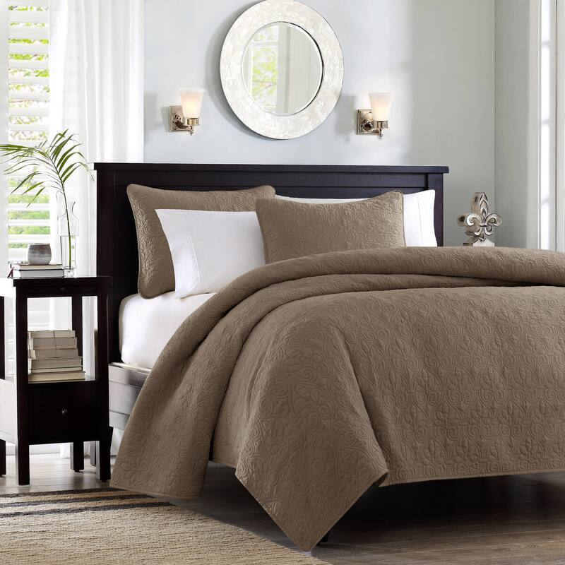 Madison Park Mansfield Reversible Quilt Set