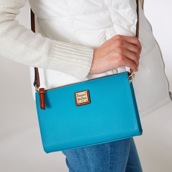 Janine crossbody 2025