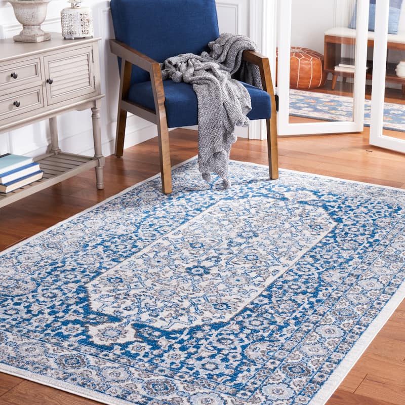 SAFAVIEH Toscana Arie Oriental Rug - 4' x 6' - Ivory/Navy