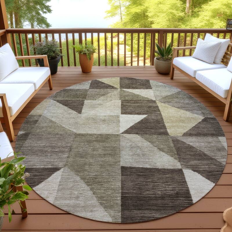 Machine Washable Indoor/ Outdoor Geo Rubi Chantille Rug - Brown - 8' x 8'