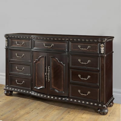 Steve Silver Manchester Traditional 9-Drawer Dresser