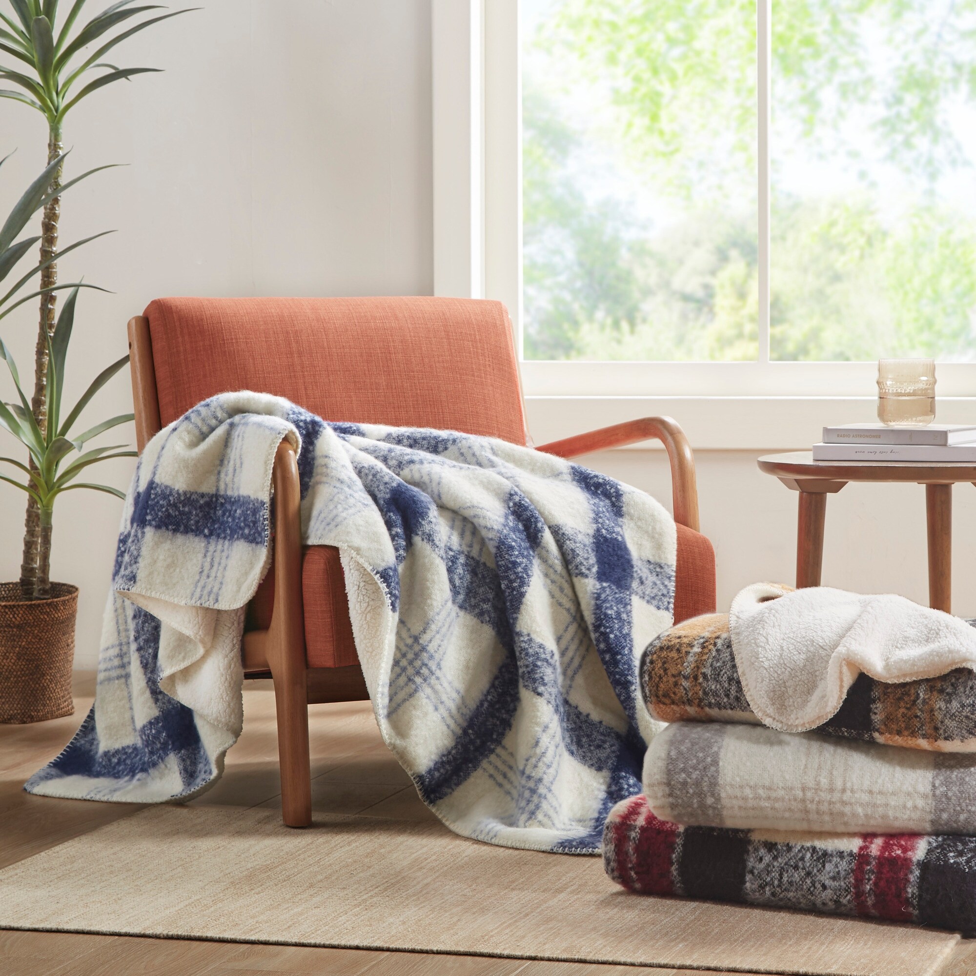 Woolrich Bloomington Fake Wool to Sherpa Throw 50x60"