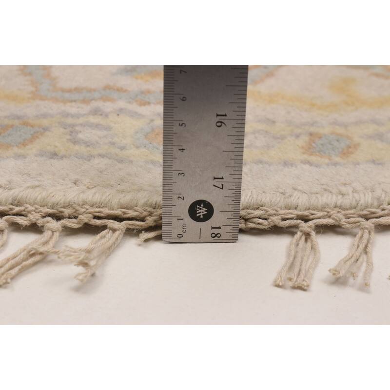 ECARPETGALLERY Hand-knotted Royal Oushak Ivory Wool Rug - 4'9 x 4'9