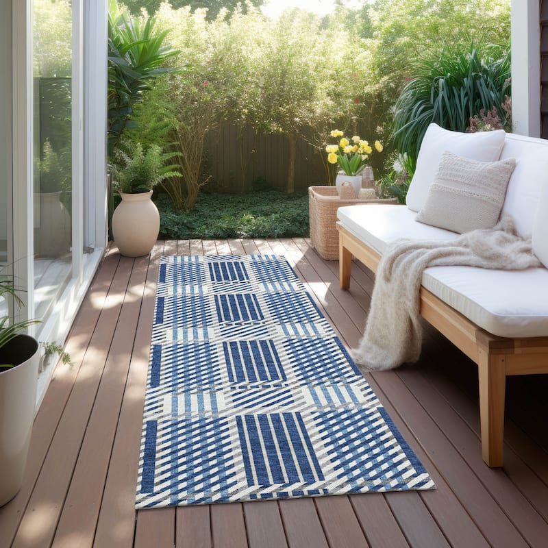 Machine Washable Indoor/ Outdoor Geometric Stripe Chantille Rug - Navy - 2'3" x 7'6"
