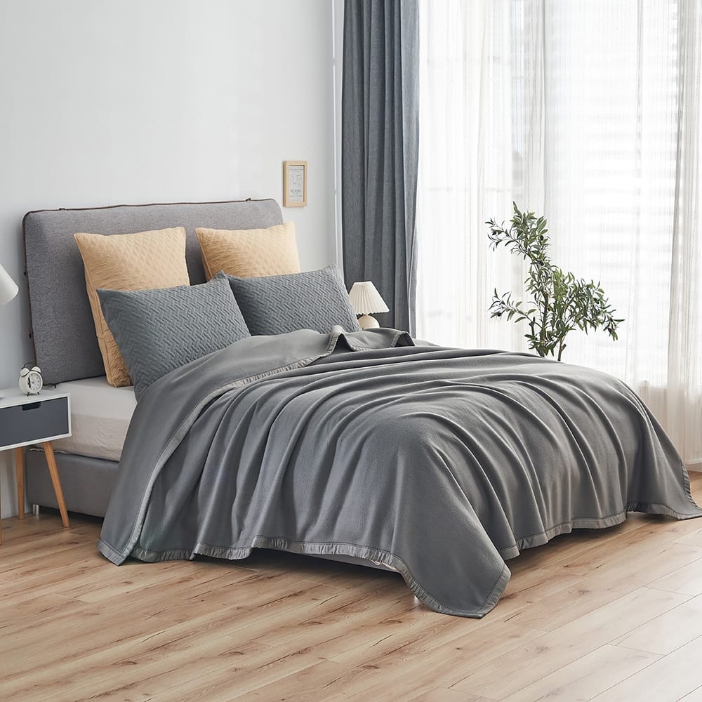 Lightweight Blanket with Satin Trim