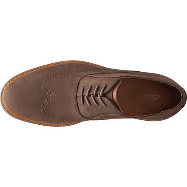 clarks atticus vibe