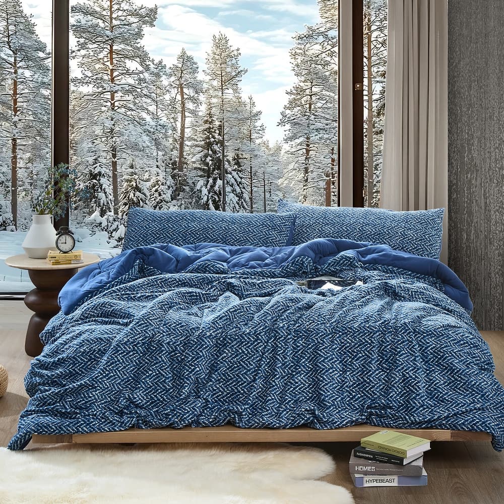Peak of Cozy - Coma Inducer® Comforter - Navy Mix
