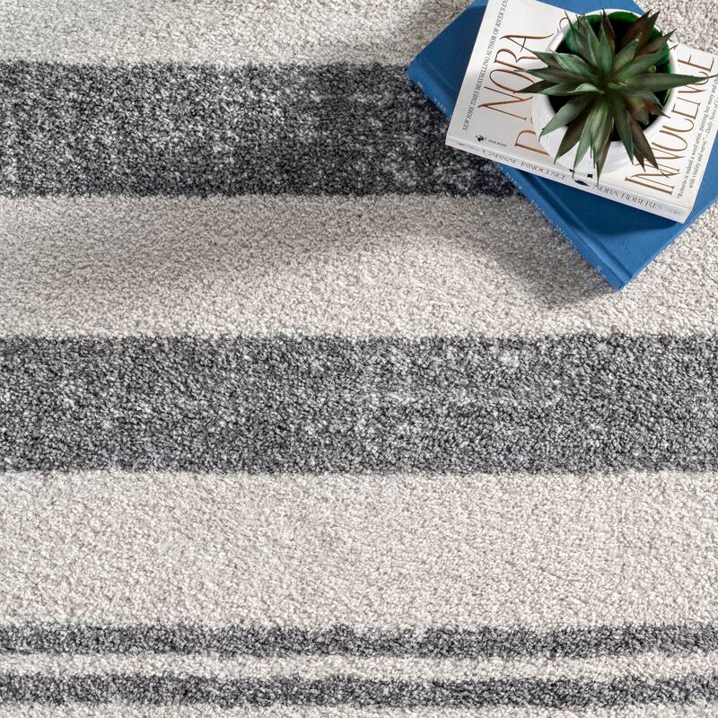 Nuloom Striped Kelsi Area Rug