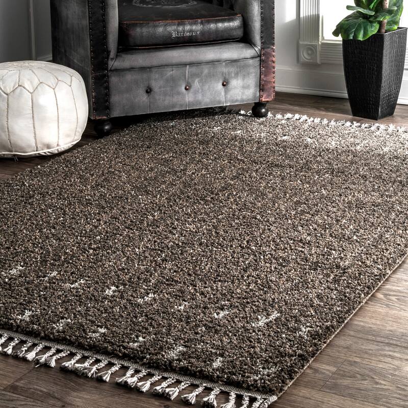 Nuloom Vasiliki Moroccan Shag Tasseled Area Rug