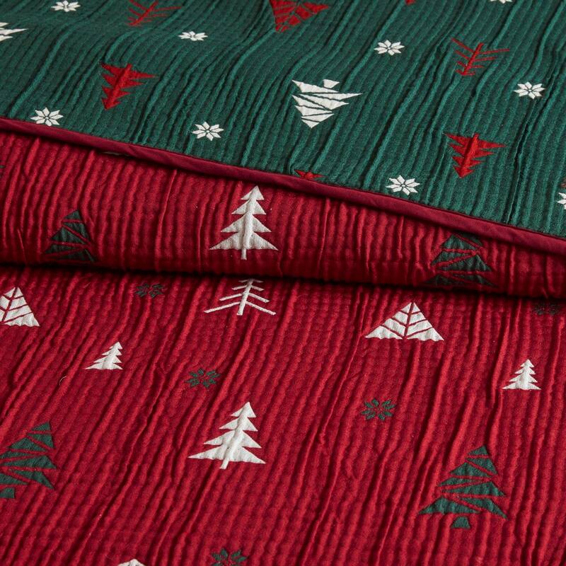 Madison Park Winter Throw Set