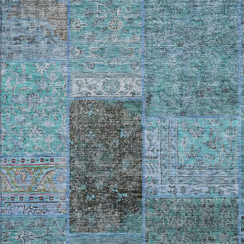 HomeRoots Patchwork Transitional Rectangle Outdoor Rug