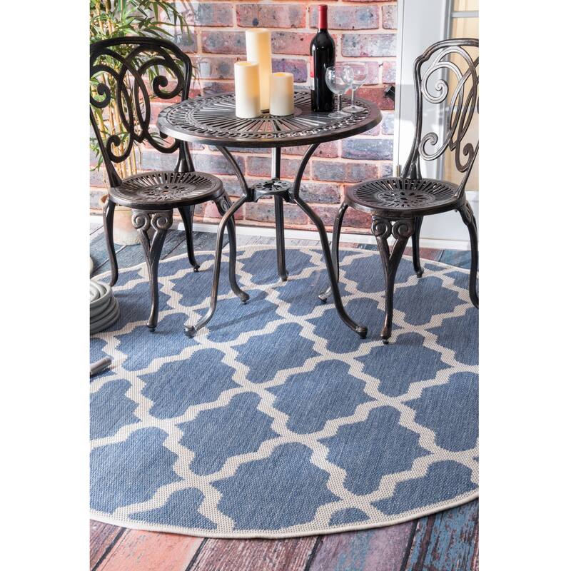 Nuloom Outdoor Moroccan Trellis Area Rug