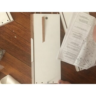 Carson Carrington Christian 8-drawer Dresser