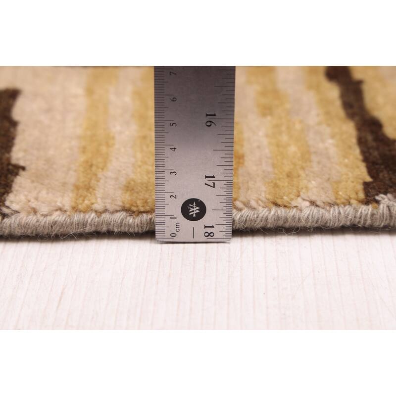 ECARPETGALLERY Hand-knotted Opulence Dark Brown Wool Rug - 2'6 x 9'10