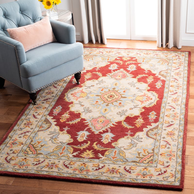 SAFAVIEH Handmade Antiquity Talvikki Traditional Oriental Wool Rug
