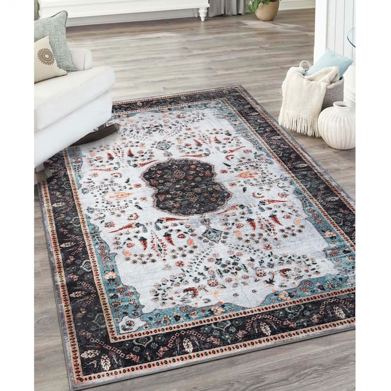 Superior Sparrow Medallion Machine Washable Indoor Area Rug or Runner - 4' x 6'