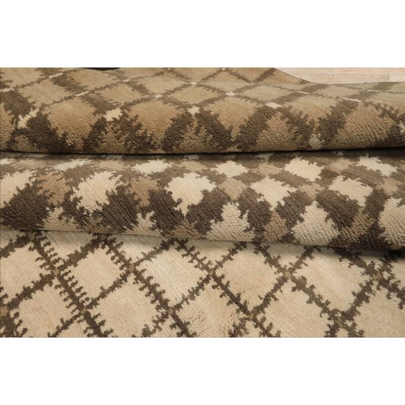 7'11''x8'1'' Tibetano Hand Knotted Wool Ivory Modern & Contemporary Sunburst Rug - 7' 11'' x 8' 1''