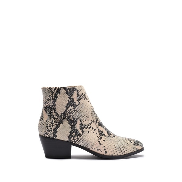 steve madden creek ankle bootie