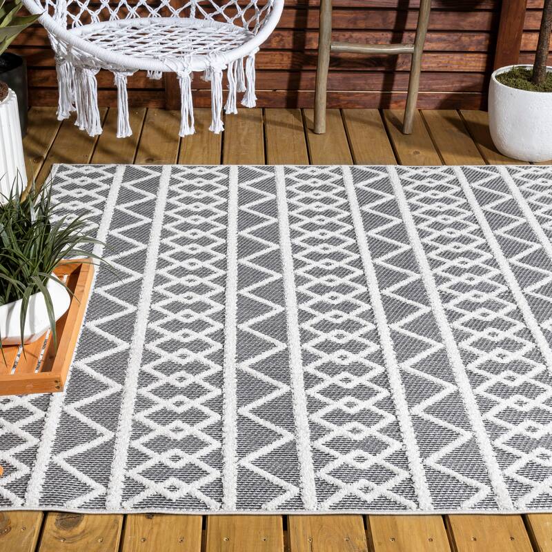 JONATHAN Y Ararat High-Low Pile Knotted Trellis Geometric Indoor/Outdoor Area Rug