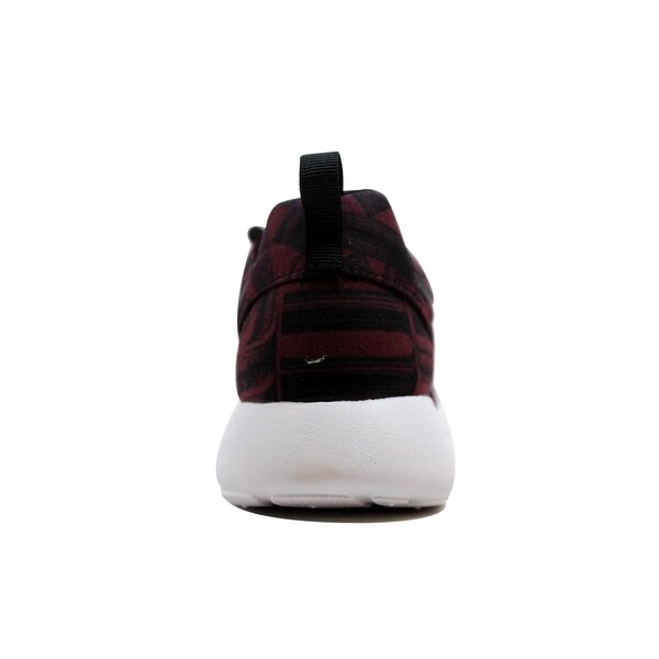 maroon nike roshe one women's