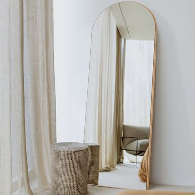 Glam Arched Mirror Full-length Floor Mirror with Standing