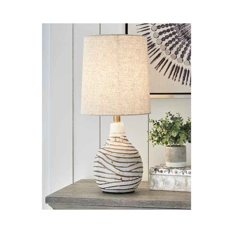 Aleela Contemporary White/Gold Textured Metal Lamp - 21.5" H