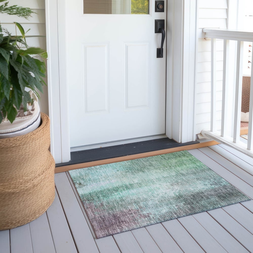 Machine Washable Indoor/ Outdoor Abstract Ombre Chantille Rug