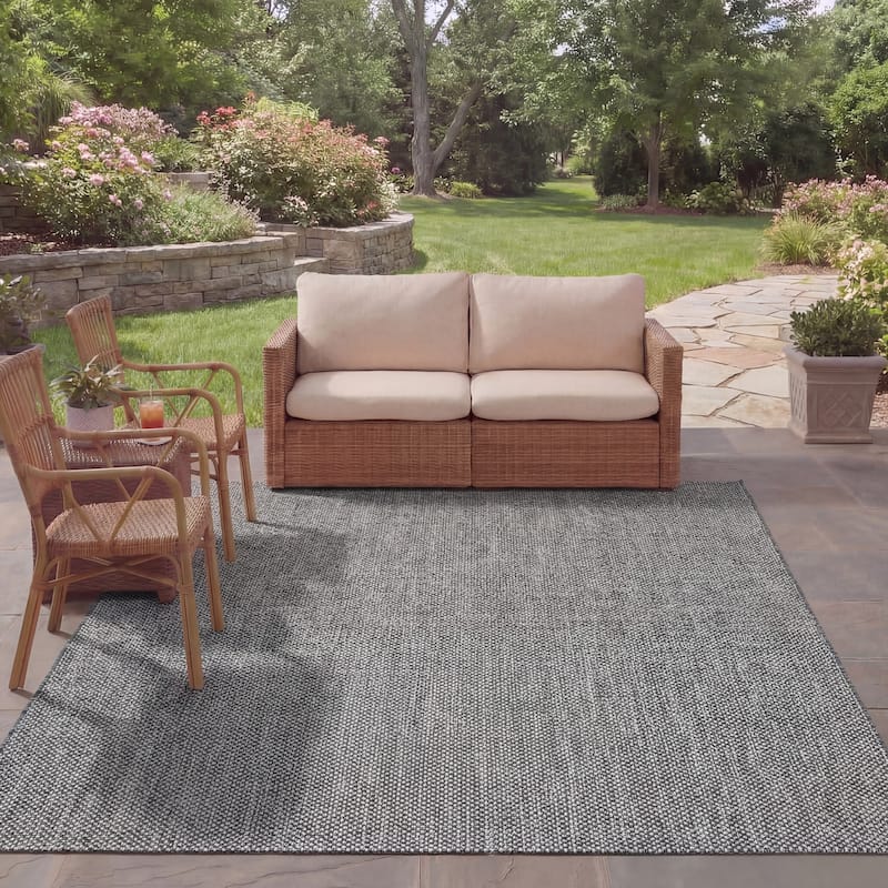SAFAVIEH Courtyard Begajeta Indoor/Outdoor Waterproof Patio Backyard Rug.