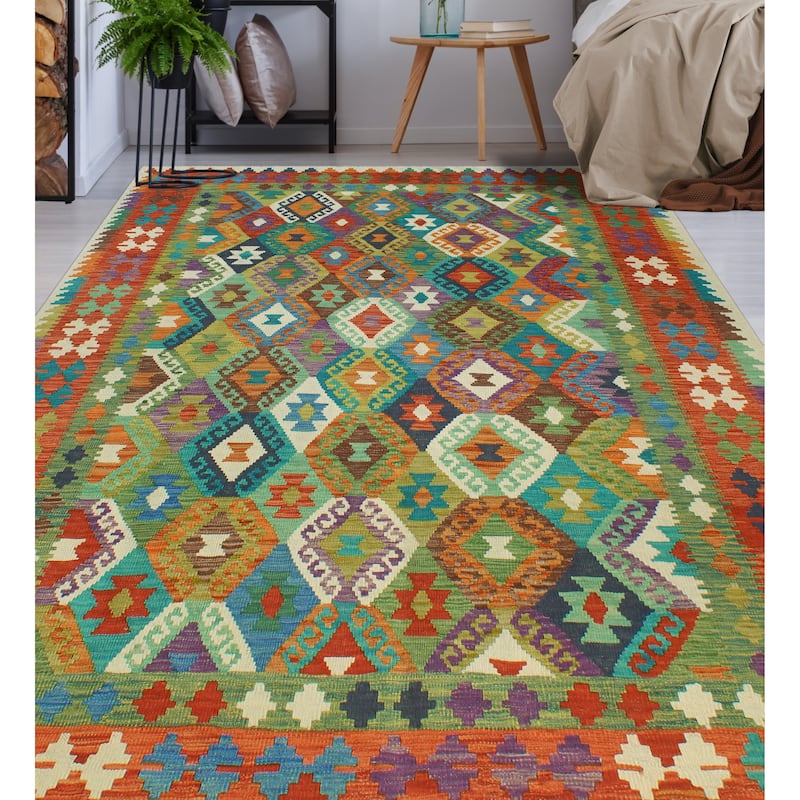 Flatweave Nuro Green/Red Rug - 6'8" x 10'0"