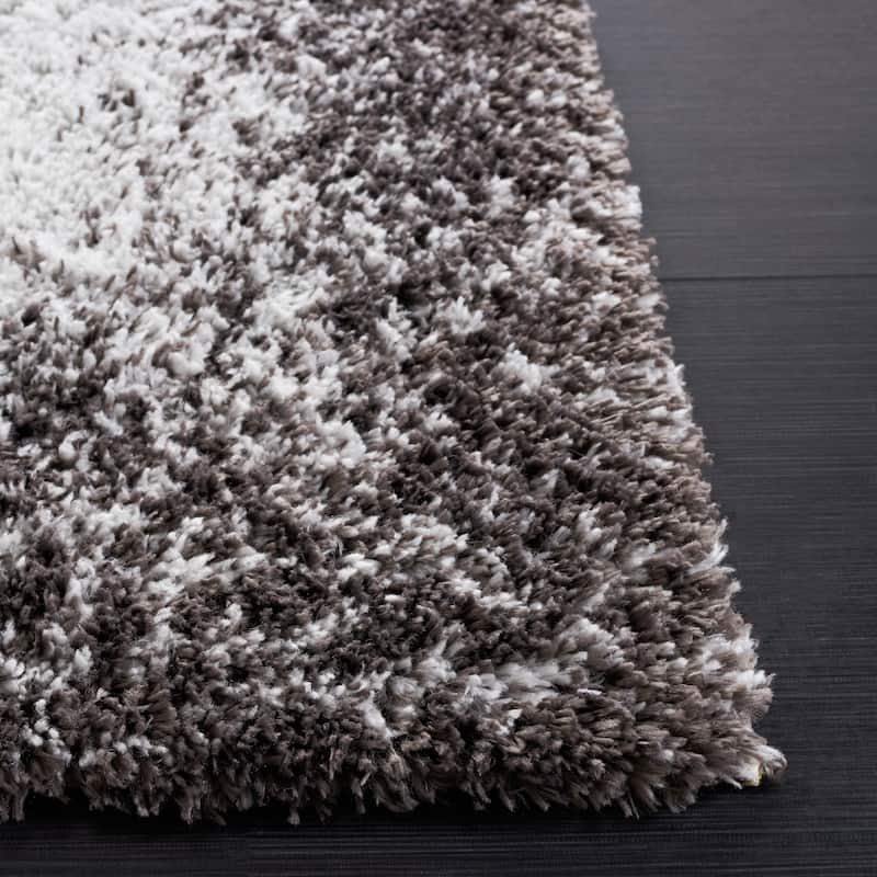 SAFAVIEH Berber Shag Ingrida Rug