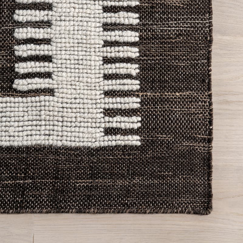 Sante Fe Southwestern Wool Blend Area Rug