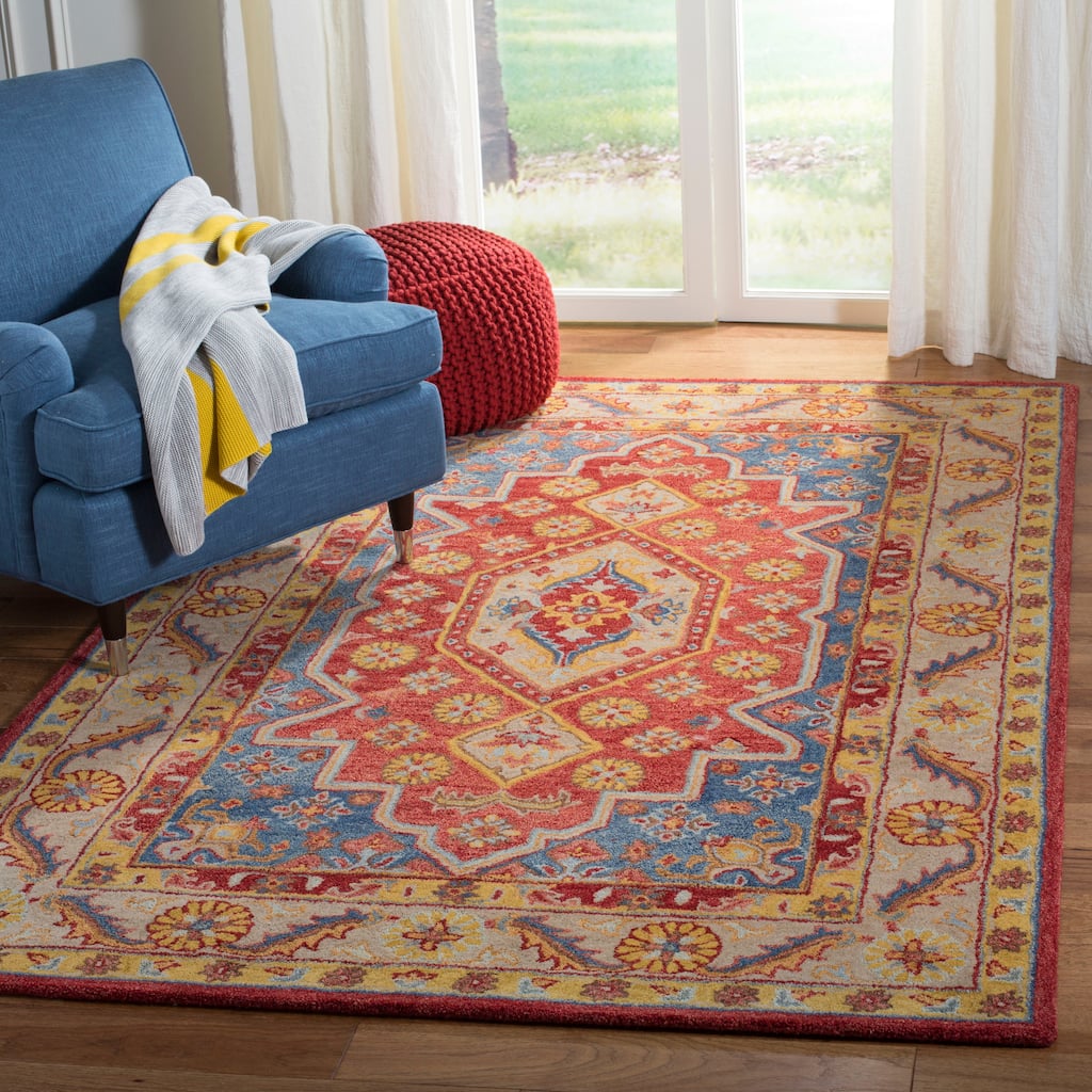 SAFAVIEH Handmade Antiquity Nubia Traditional Oriental Wool Rug