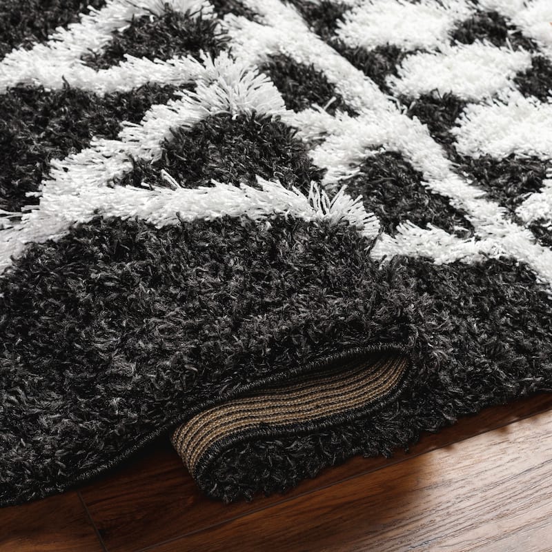Livabliss Barbery Moroccan Border Plush Area Rug